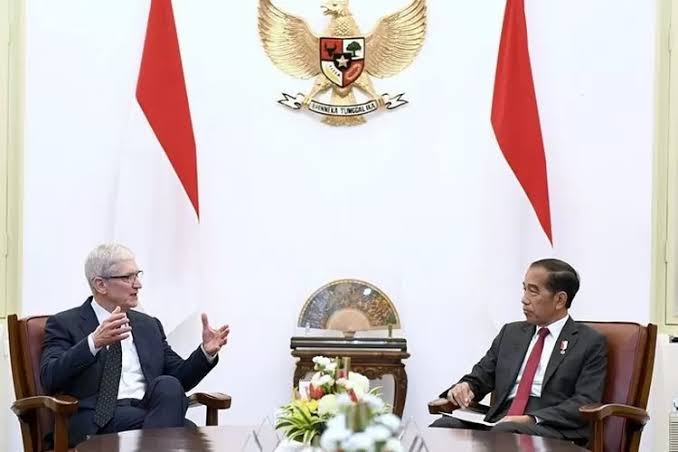 Begini Jawaban Tim Cook Usai Desakan Jokowi Bangun Pabrik Manufaktur Apple di Indonesia