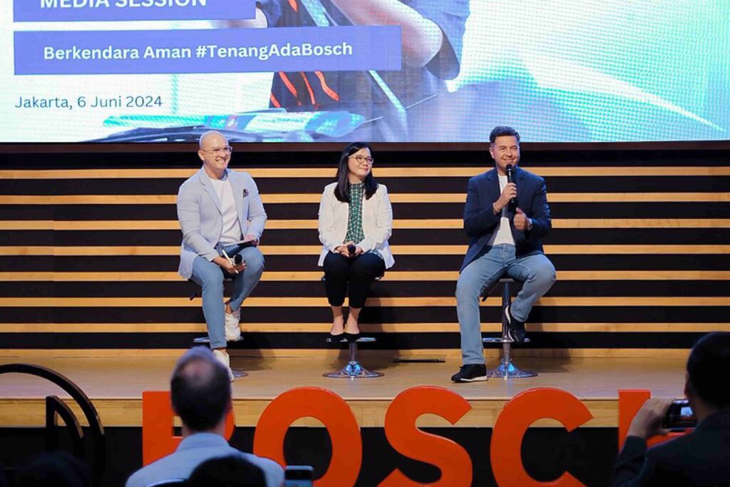 Luncurkan Kampanye Berkendara Aman #TenangAdaBosch, Bosch Indonesia Bagikan 2.000 Wiper Gratis untuk Sopir Taksi&nbsp;Online