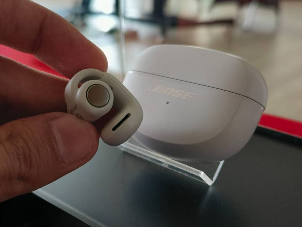 Nikmati Musik dan Tampil Trendy dengan Bose Ultra Open&nbsp;Earbuds